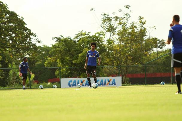 Eduardo Baptista repete quarteto ofensivo com Diego Souza, Élber, Mike e Felipe Azevedo