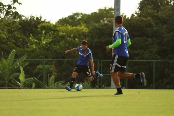 Eduardo Baptista repete quarteto ofensivo com Diego Souza, Élber, Mike e Felipe Azevedo