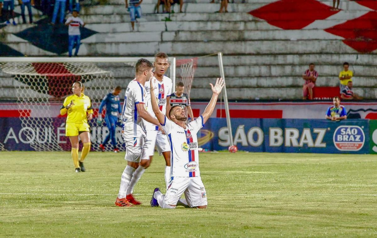 Fotos Confira As Imagens Da Elimina O Do Santa Cruz Diante Do