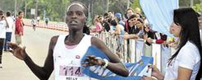 Atletas da Qu�nia elevam a disputa na 42� Corrida de Reis de Brasilia (Antonio Cunha/Esp. CB/D.A Press)