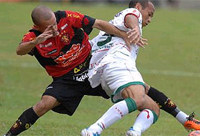 Em casa, Sport não consegue passar a Portuguesa e perde por 3 a 2 (Edvaldo Rodrigues/DP/D.A Press)