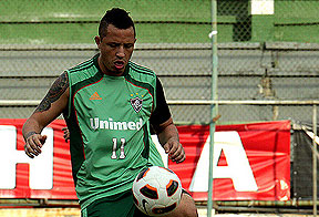 Sport deve anunciar compra de 50% dos direitos do volante Diogo, ex-Flu (Site oficial Fluminense/Divulgação)