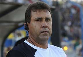 Para o treinador Zé Teodoro, palavra de ordem tem que ser "tranquilidade" (Ricardo Fernandes/DP/D.A Press)