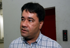 Revoltado, presidente do Náutico quer árbitro fora contra o Santa Cruz (Ricardo Fernandes/DP/D.A Press)