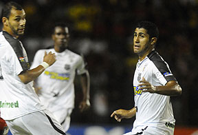 Central supera o líder Salgueiro (Edvaldo Rodrigues/DP/D.A Press)