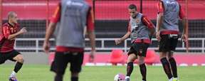 Interino surpreende e Le�o ter� cara nova para a estreia no Brasileir�o (Ricardo Fernandes/DP/D.A Press)
