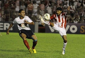 Náutico vence o Bahia por 1 a 0 (Ricardo Fernandes/DP/D.A Press)