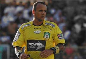 Arbitragem da final definida (Ricardo Fernandes//DP/D.A Press)