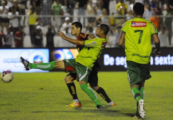 Irreconhec�vel, Sport perde por 2 a 0 do Salgueiro