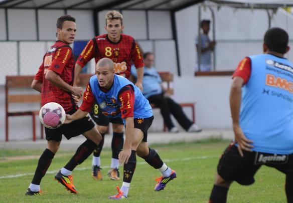 Treino do Sport no estadio Cornelio de Barros, em Salgueiro
