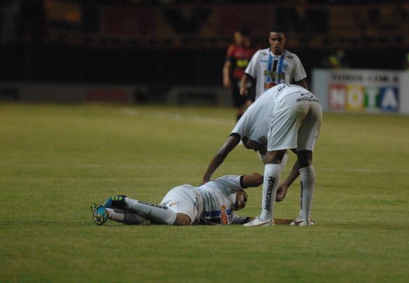 Com tr�s gols, Marcelinho salva o Sport e garante virada sobre o Porto