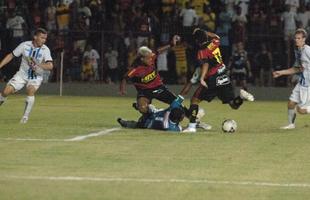 Com tr�s gols, Marcelinho salva o Sport e garante virada sobre o Porto