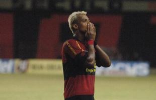 Com tr�s gols, Marcelinho salva o Sport e garante virada sobre o Porto