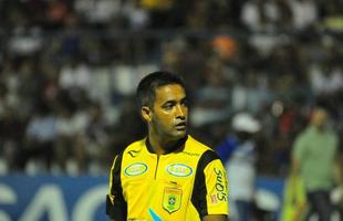 M�quina de Costura n�o segura o Le�o, que se garantiu nas semi-finais do PE2012