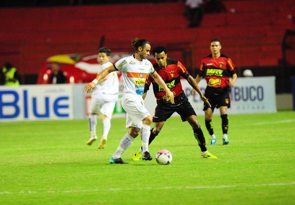 Sport goleia o Serra Talhada e segue na liderana isolada do Campeonato Estadual