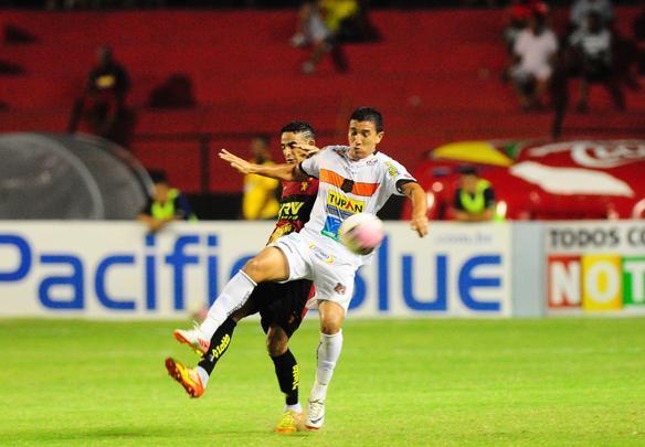 Sport goleia o Serra Talhada e segue na liderana isolada do Campeonato Estadual