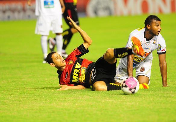 Sport goleia o Serra Talhada e segue na liderana isolada do Campeonato Estadual