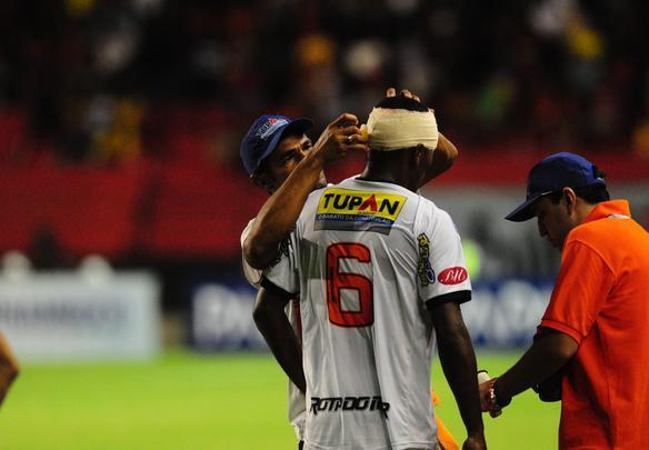 Sport goleia o Serra Talhada e segue na liderana isolada do Campeonato Estadual