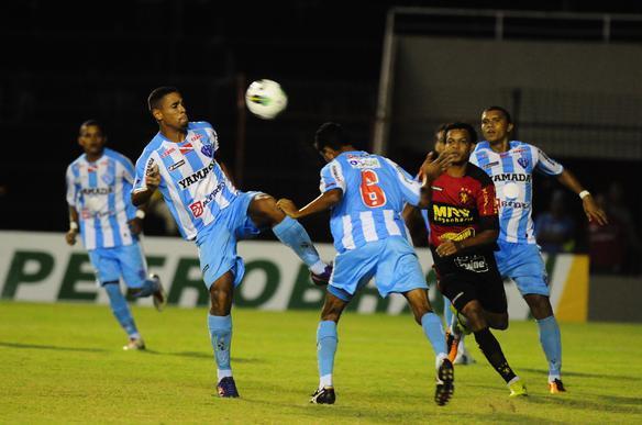 Em uma apresentao vergonhosa, Sport  goleado pelo Paysandu e elimindado da Copa do Brasil