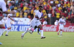 Sport vence o cl�ssico contra o Santa Cruz por 2 a 1