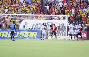 Sport vence o cl�ssico contra o Santa Cruz por 2 a 1