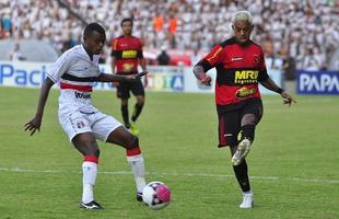 Sport vence o cl�ssico contra o Santa Cruz por 2 a 1