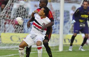 Sport vence o cl�ssico contra o Santa Cruz por 2 a 1