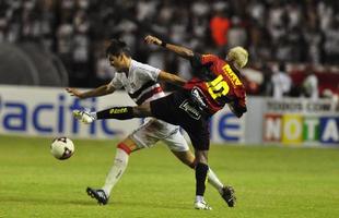 Sport vence o cl�ssico contra o Santa Cruz por 2 a 1