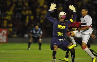 Sport vence o cl�ssico contra o Santa Cruz por 2 a 1
