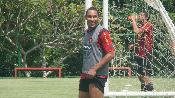 Sport treina no CT de Paratibe, em Paulista, nesta quarta-feira.