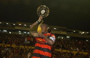 Imagens da conquista rubro-negra em cima do Santa Cruz em 2006