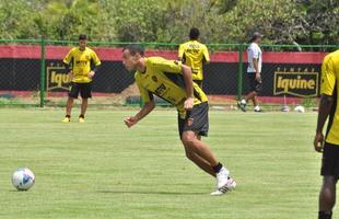S�rgio Guedes e seus comandados treinam visando o Cl�ssico das Multid�es