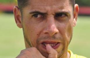 S�rgio Guedes e seus comandados treinam visando o Cl�ssico das Multid�es