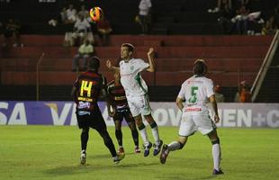 Le�o vence e se classifica na Copa do Brasil