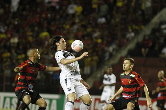 Sport e Cear se enfrentam pela 15 rodada da Srie B, na Ilha do Retiro