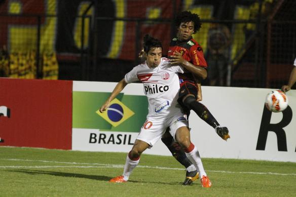Sport e Nutico se enfrentam na Ilha do Retiro pela Sul-Americana