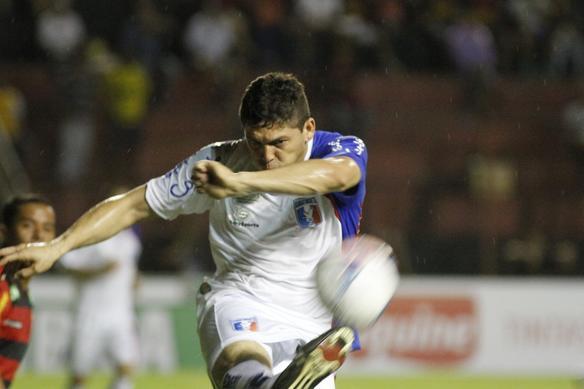 Sport e Guaratinguet se enfrentam na Ilha do Retiro