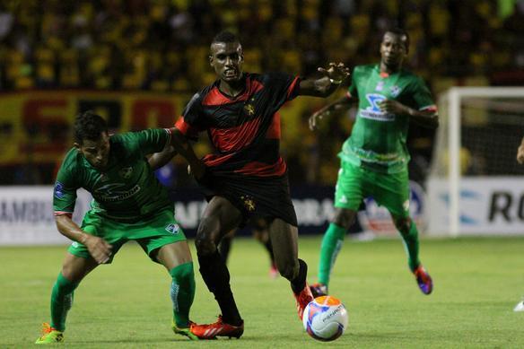 Sport bate o Salgueiro na Ilha do Retiro na estreia no Campeonato Pernambucano de 2014
