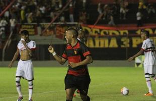 Sport vence o Santa Cruz por 3 a 0 pela quinta rodada do hexagonal final do Pernambucano 2014