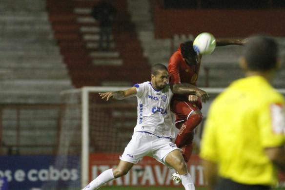 No retorno aos Aflitos, Timbu no se deu bem contra o Ava.