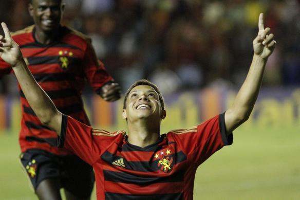 Com gol de Mike na segunda etapa, o Sport venceu o Bahia por 1 a 0 na Ilha do Retiro