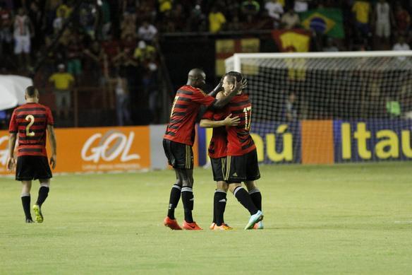 Com gol de Mike na segunda etapa, o Sport venceu o Bahia por 1 a 0 na Ilha do Retiro