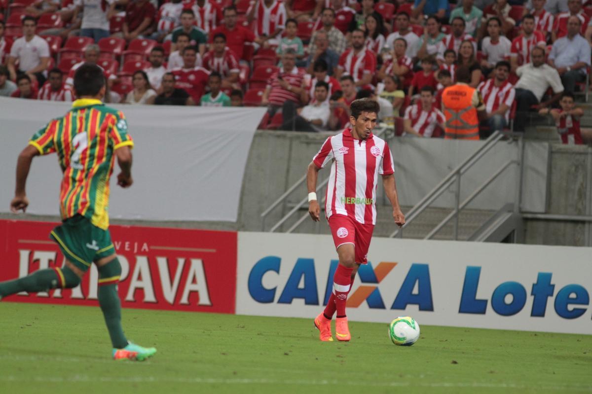Timbu recebeu time maranhense na Arena Pernambuco no retorno da Srie B