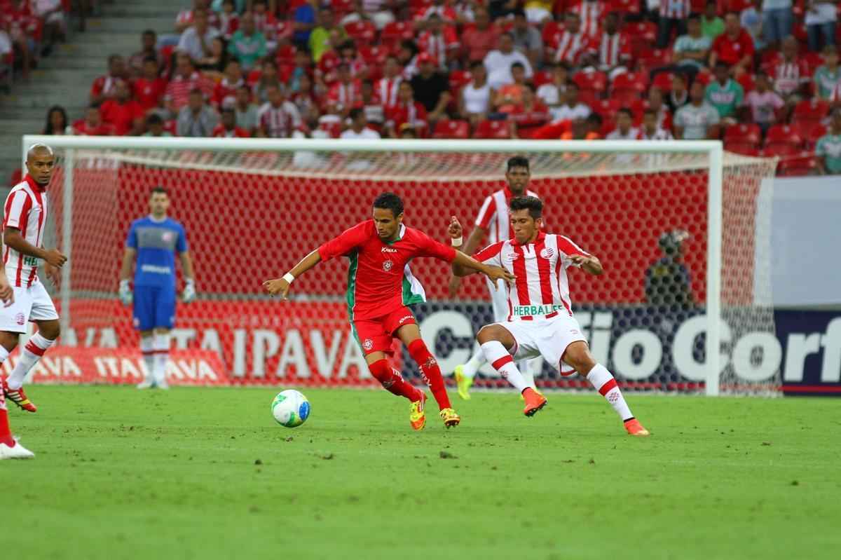Timbu recebeu a equipe mineira em partida vlida pela 12 rodada da Srie B