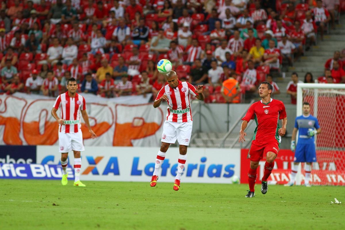 Timbu recebeu a equipe mineira em partida vlida pela 12 rodada da Srie B