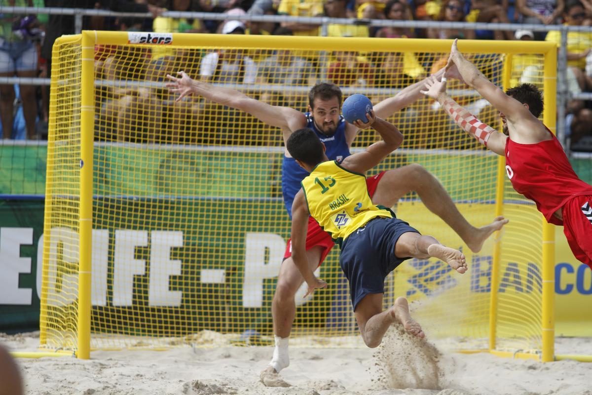 As equipes brasileiras sagraram-se campees nas areias da praia do Pina