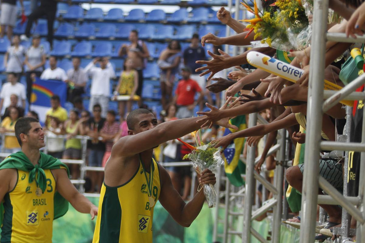 As equipes brasileiras sagraram-se campees nas areias da praia do Pina