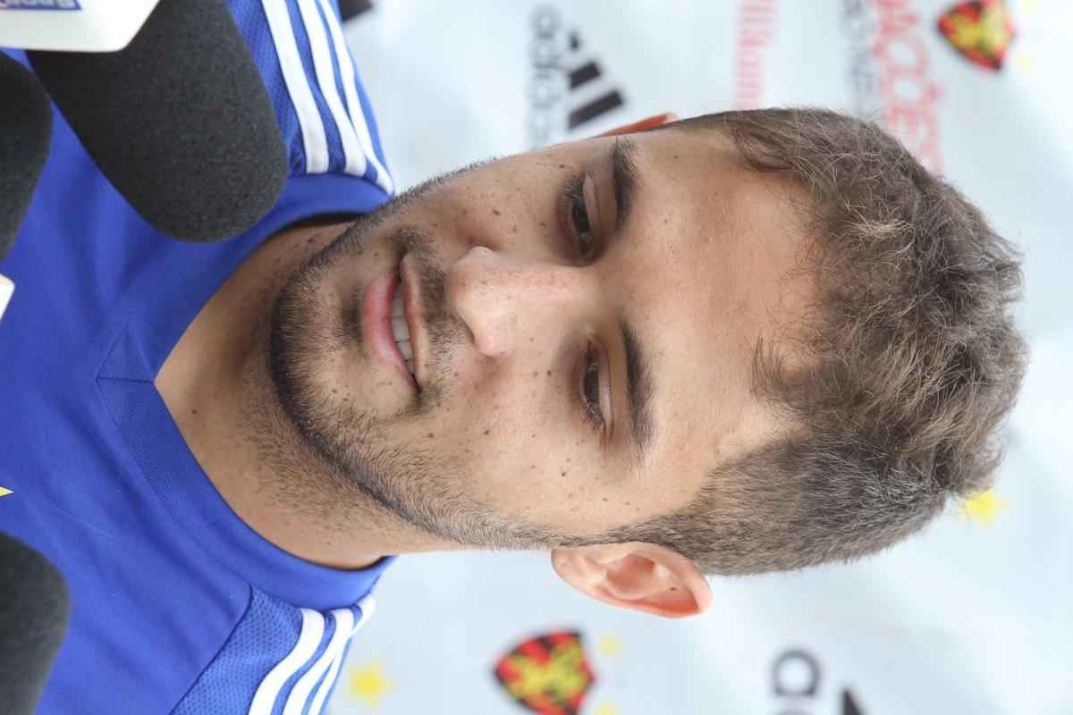 Eduardo Baptista comanda treino no CT de Paratibe