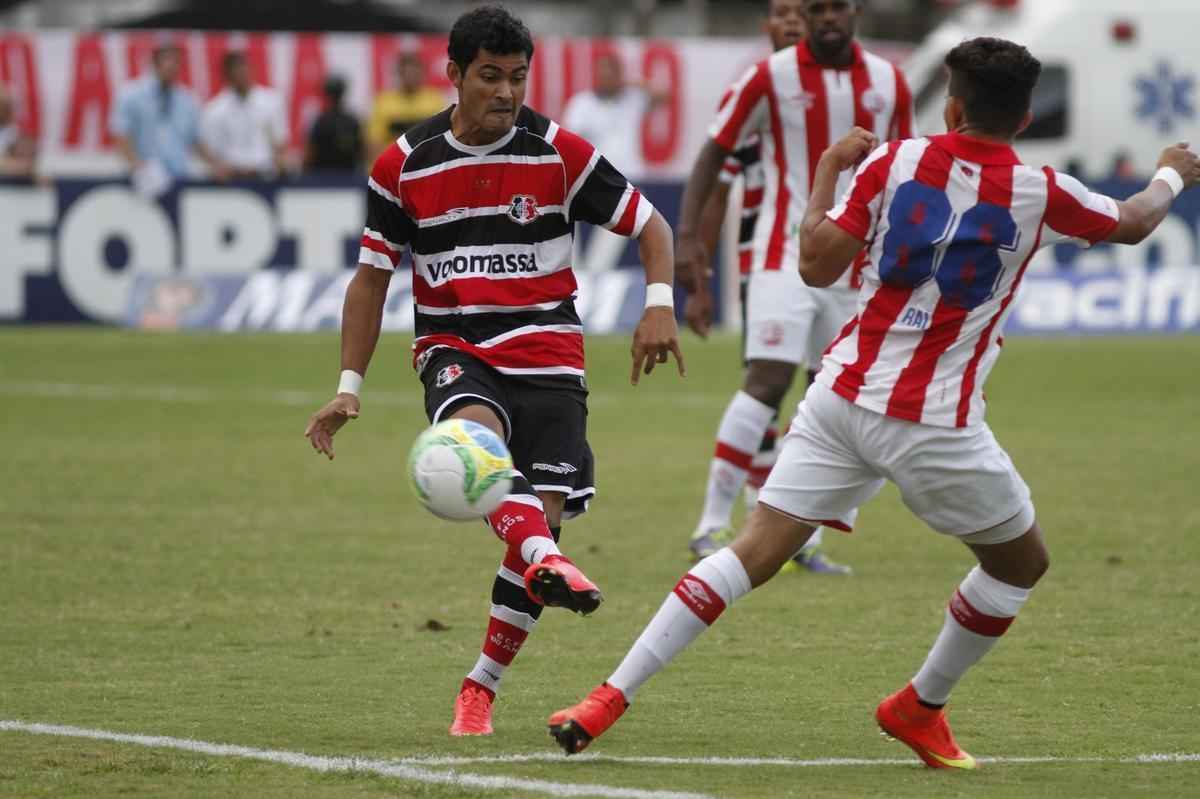 Com gols de Wescley (2) e Keno, Tricolor do Arruda venceu o Timbu em partida vlida pela 15 rodada da Srie B