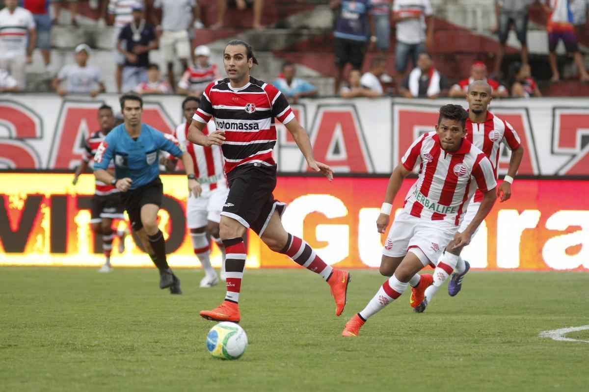 Com gols de Wescley (2) e Keno, Tricolor do Arruda venceu o Timbu em partida vlida pela 15 rodada da Srie B